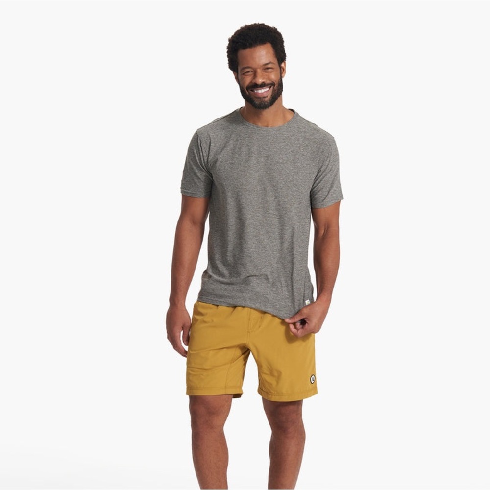 Vuori Strato Tech Tee *multiple colors available in other listings *